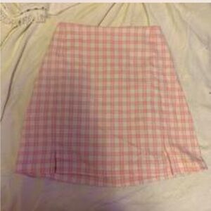 brandy melville pink and white plaid skirt - one size